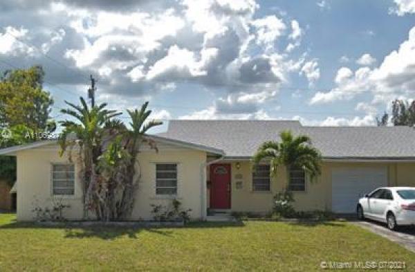 Cutler Ridge Pines, 8750 SW 200th St, Cutler Bay, Florida 33157, image 2