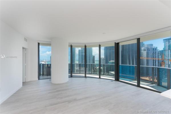 Brickell Heights East, 45 SW 9th St #2503, Miami, Florida 33130, image 2