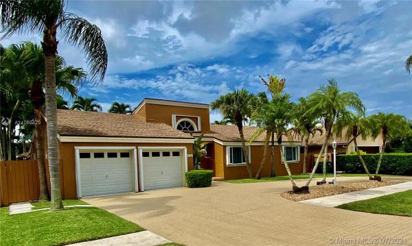 Calusa Club Estates, 13455 SW 90th Ter, The Crossings, Florida 33186, image 2