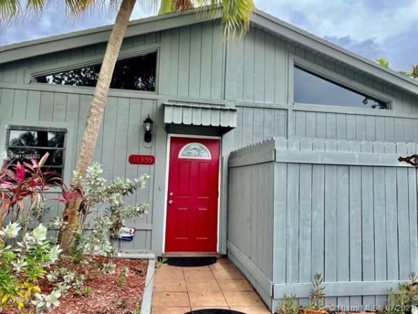 Pinetree Village, 11355 SW 112th Cir Ln, Kendall, Florida 33176, image 2