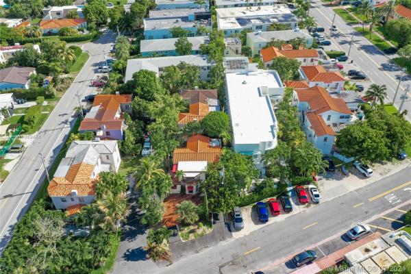 Salidor Court, 327 W 28th St, Miami Beach, Florida 33140, image 2