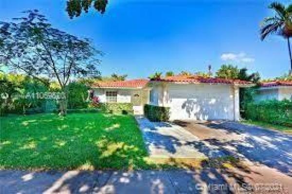 Riviera, 1551 Ancona Ave, Coral Gables, Florida 33146, image 2