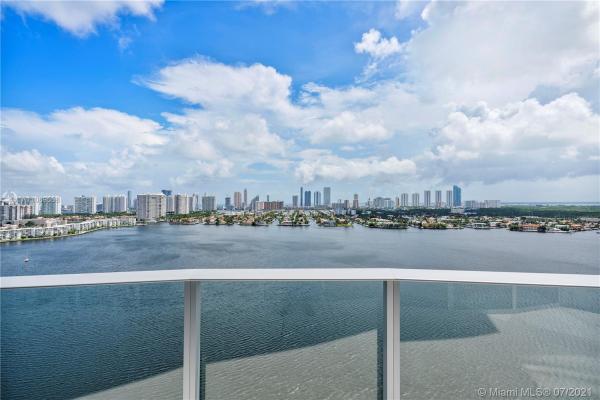 The Reserve At Marina Palms, 17111 Biscayne Blvd #2111, North Miami Beach, Florida 33160, image 2