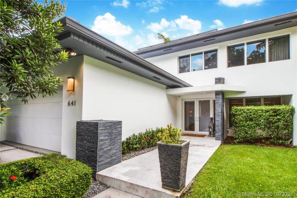 Biltmore, 641 Sevilla Ave, Coral Gables, Florida 33134, image 2