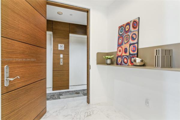 Tdr Tower 2, 15901 Collins Ave #2702, Sunny Isles Beach, Florida 33160, image 2