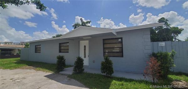 21st Century Homes, 30630 SW 152nd Ave, Leisure City, Florida 33033, image 2