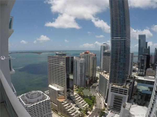 The Plaza On Brickell East, 950 Brickell Bay Dr #4103, Miami, Florida 33131, image 2