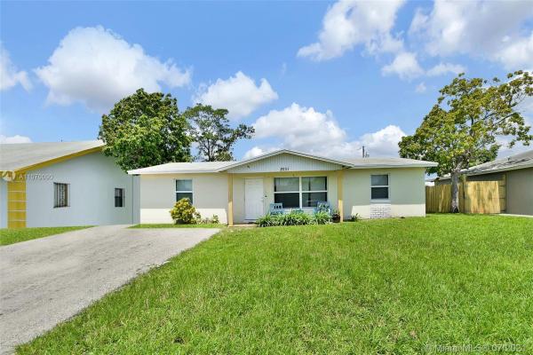 Rolling Green Ridge, 2031 NW 1st St, Boynton Beach, Florida 33435, image 2