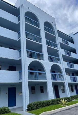 Bleau Grotto, 9440 Fontainebleau Blvd #404, Fountainebleau, Florida 33172, image 2