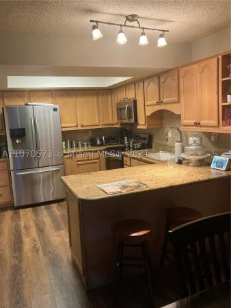 Valencia Village, 37 Madrid Ln #4-11, Davie, Florida 33324, image 2
