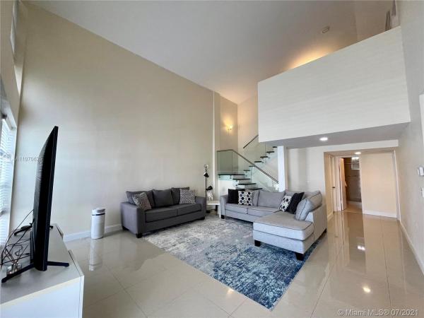 Commodore Plaza Century, 2720 NE 183rd St #TH-22, Aventura, Florida 33160, image 2