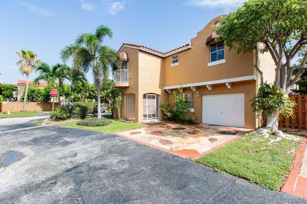 Galloway Lakes, 113 NW 85th Ct, Fountainebleau, Florida 33126, image 2