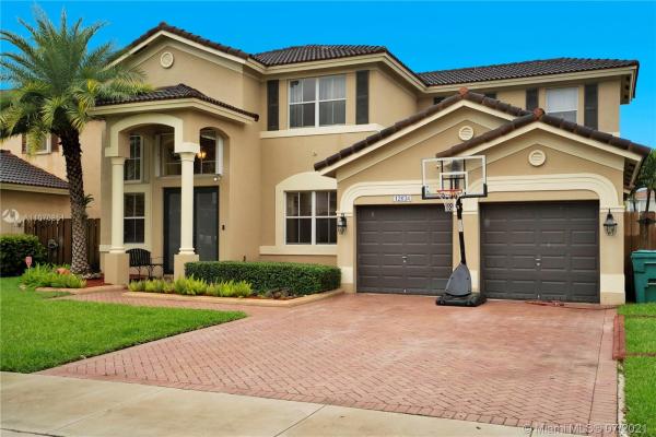 Century Breeze East, 12634 SW 119th Path, Three Lakes, Florida 33186, image 2