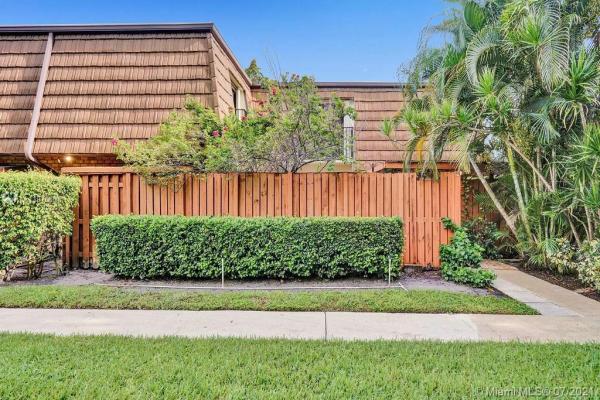 Ridgewood, 9116C SW 20th Ct, Davie, Florida 33324, image 2