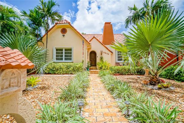 Beacom Manor, 2370 SW 5th St, Miami, Florida 33135, image 2