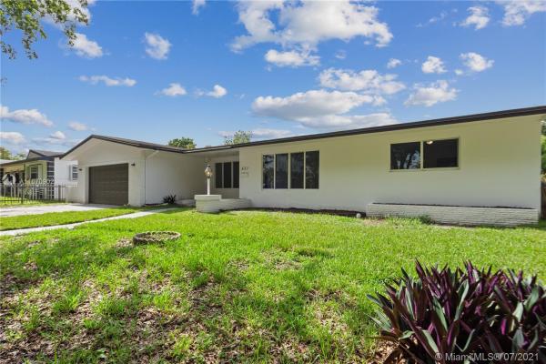451 NE 143rd St, Golden Glades, Florida 33161, image 2