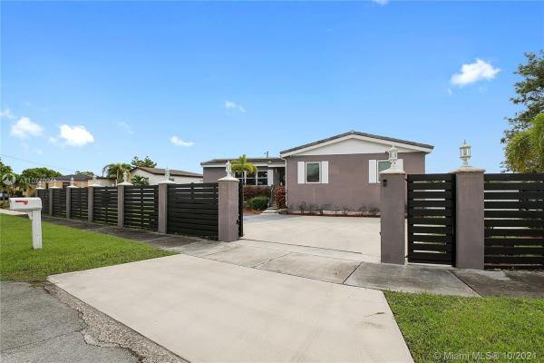 Coral Way Village, 2451 SW 83rd Ct, Westchester, Florida 33155, image 2