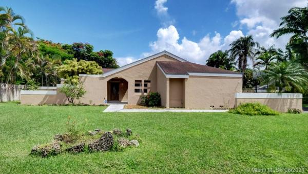 Weitzer Shauna Meadows, 15361 SW 153rd #15361, Richmond West, Florida 33187, image 2