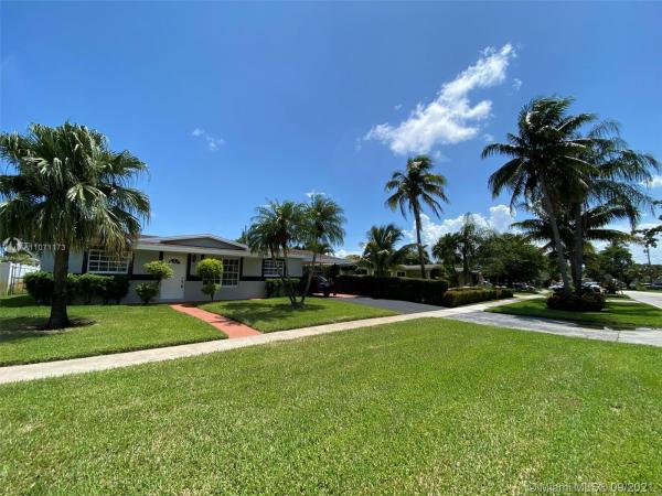 Oriole Estates, 3610 NW 41st St, Lauderdale Lakes, Florida 33309, image 2