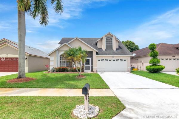 Foxhall, 5212 Fox Trce, West Palm Beach, Florida 33417, image 2
