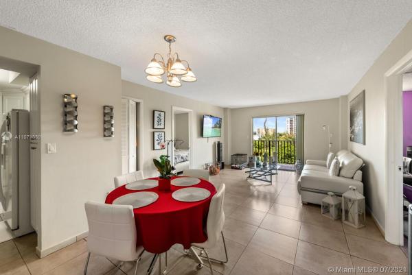 Sunset Villas, 4801 NW 7th St #807-16, Miami, Florida 33126, image 2