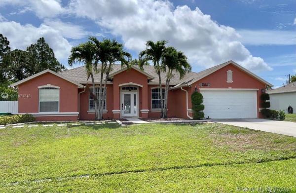 1561 SW Avens St, Florida 34983, image 2