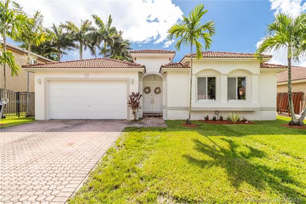 5411 SW 163rd Ct, Unincorporated Dade County, Florida 33185, image 2