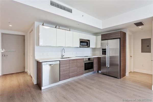 Brickell Ten, 1010 SW 2nd Ave #910, Miami, Florida 33130, image 2