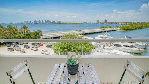 Bayshore Yacht & Tennis Club, 7904 West Dr #410, North Bay Village, Florida 33141, image 2