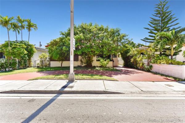 Normandy Beach, 8858 Harding Ave, Surfside, Florida 33154, image 2