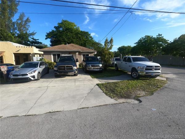 Smith Terrace, 2494 NW 43rd St, Brownsville, Florida 33142, image 2