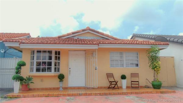 Biltmore Estates, 8808 NW 115th St, Hialeah Gardens, Florida 33018, image 1