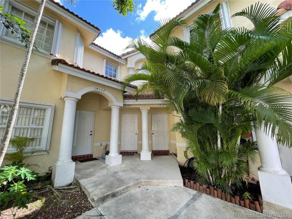 Bonita Villas, 14145 SW 121st Pl #3, Three Lakes, Florida 33186, image 2