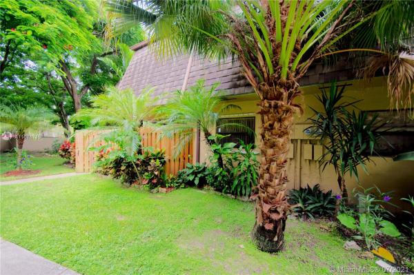 Camelot, 14273 SW 94th Circle Ln #104-23, The Hammocks, Florida 33193, image 2