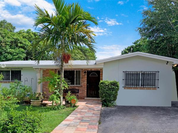 Fulford Highlands, 450 NE 164th St, Golden Glades, Florida 33162, image 2