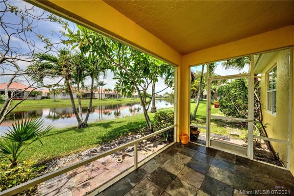 1021 NW Tuscany Dr, Florida 34986, image 2