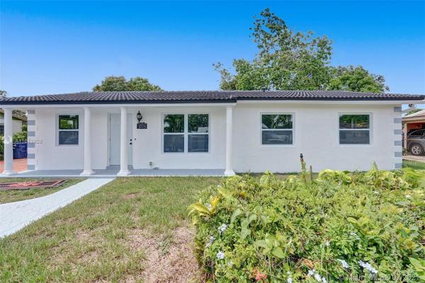 Starlightlot, 3773 NW 204th St, Miami Gardens, Florida 33055, image 2