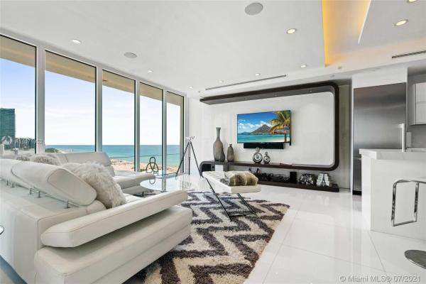 The Decoplage, 100 Lincoln Rd #PH-6, Miami Beach, Florida 33139, image 1