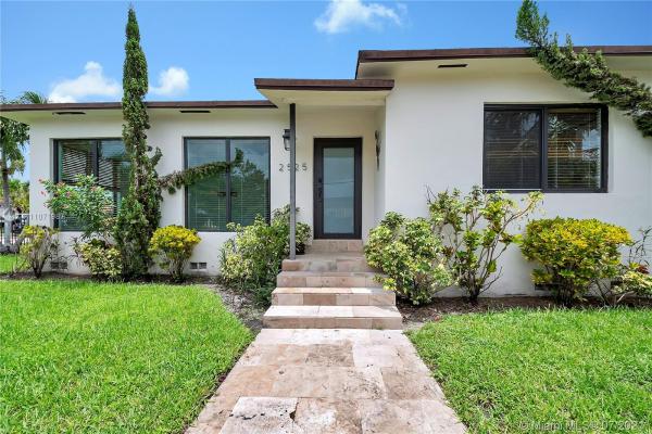 Coral Way Center, 2525 SW 65th Ave, Coral Terrace, Florida 33155, image 2