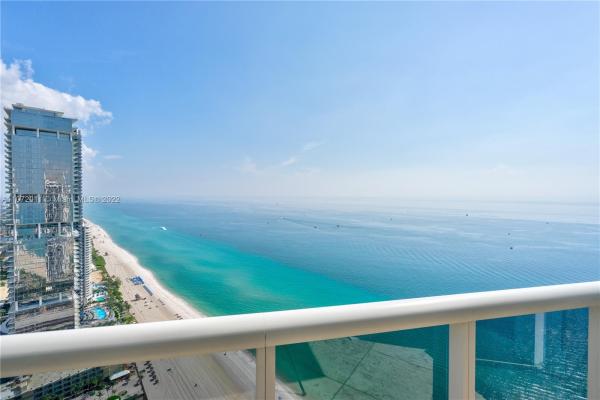 Trump Royale, 18201 Collins Ave #5306, Sunny Isles Beach, Florida 33160, image 2