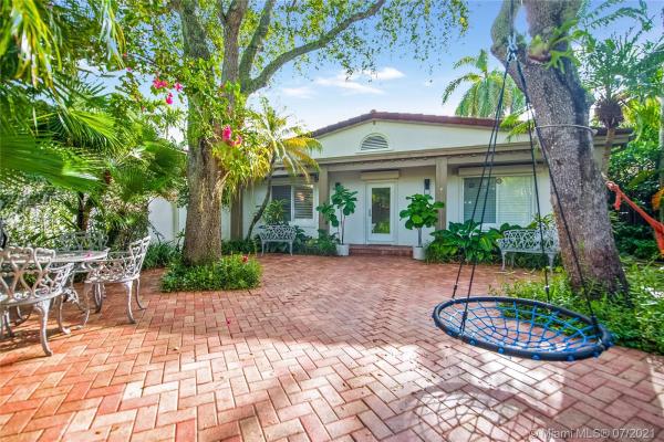 Crystal Bluff, 3275 Crystal Ct, Miami, Florida 33133, image 2