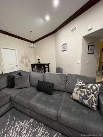 Lakeshore, 900 Constitution Dr #900H, Homestead, Florida 33034, image 2