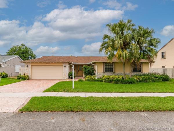 Shenandoah, 14621 Kirsten Ct, Davie, Florida 33325, image 2