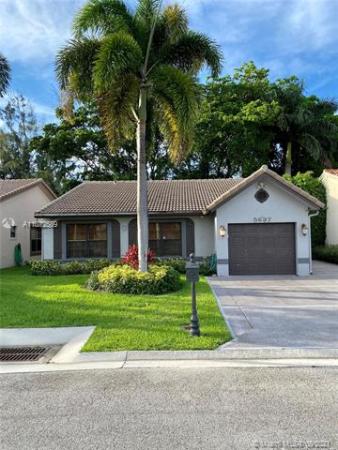 Pinewood Cove, 5637 S American Cir, Delray Beach, Florida 33484, image 2