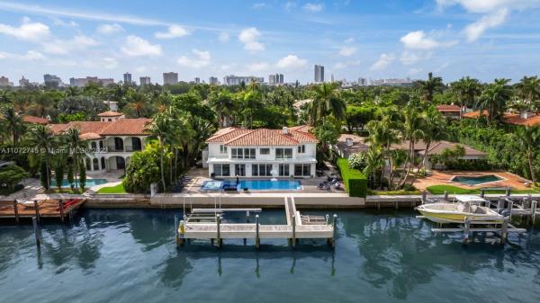 Sunset Lake, 3026 N Bay Rd, Miami Beach, Florida 33140, image 2