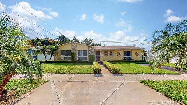 Bel Aire, 19625 SW 99th Ct, Cutler Bay, Florida 33157, image 2