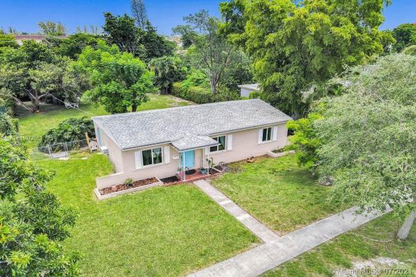 Biscayne Highlands, 1335 NE 140th St, North Miami, Florida 33161, image 2