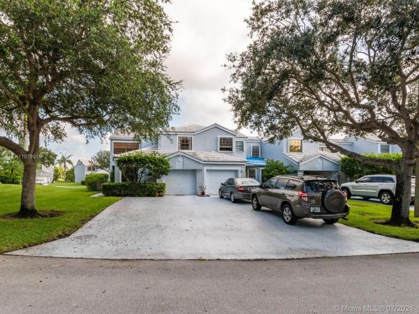 Waterford Isle At Woodmont, 8423 NW 78th Ct, Tamarac, Florida 33321, image 1