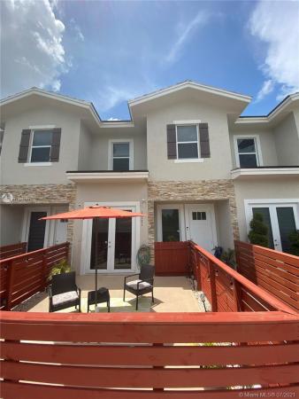 Townhomes On Coconut Palm, 12771 SW 247th St, Princeton, Florida 33032, image 2
