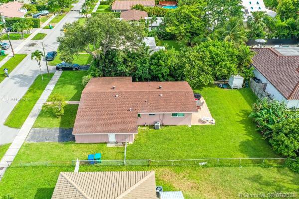 Sunswept Isle, 21210 NE 24th Ct, Ojus, Florida 33180, image 2